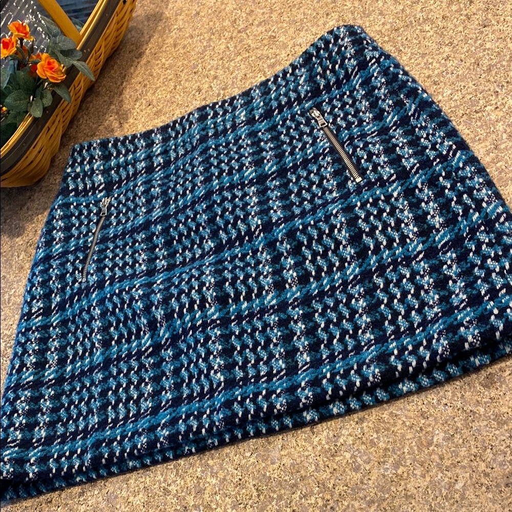 Loft Petite 8P Lined Skirt Blue Shades Perfect for Winter or Late Fall Weather